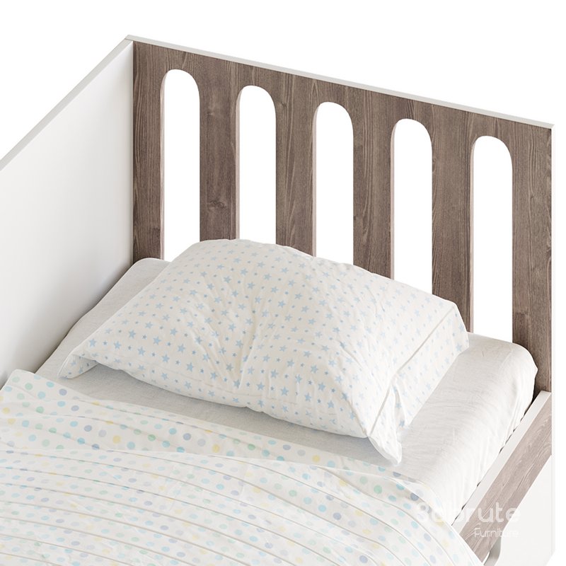 Bed low Funky House Tale Image 3