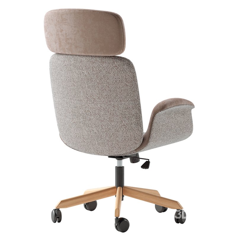 Amanda Chair President Image 4