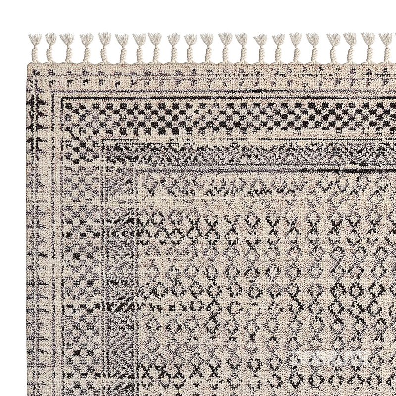 Rosa Diamond Rug Image 2