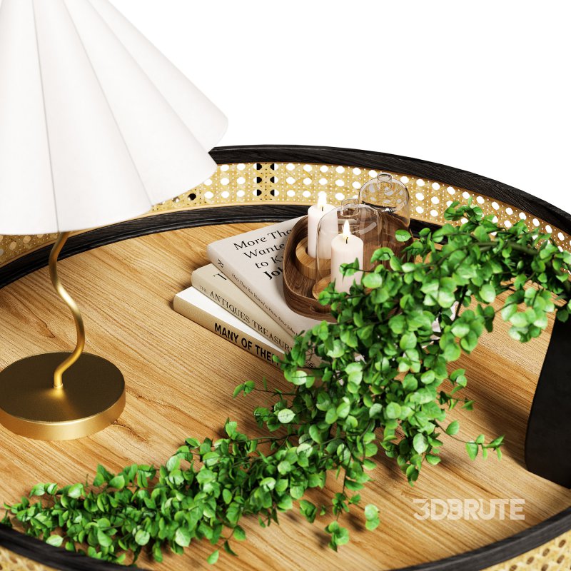 Table bouquet and items Image 1