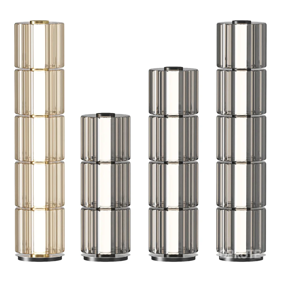 Column 300 Floor Lamp Image 1
